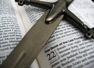 بائبل کی تلواریں – دوسرا اور آخری حصہ